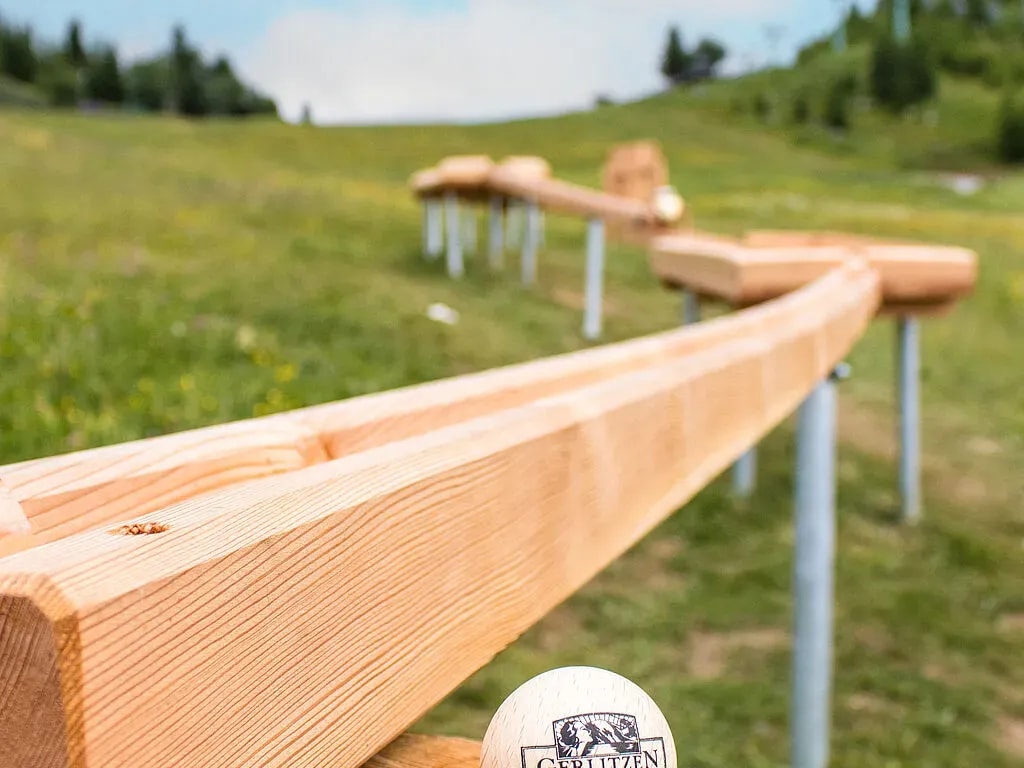 Holzkugelbahn auf der Gerlitzen Alpe